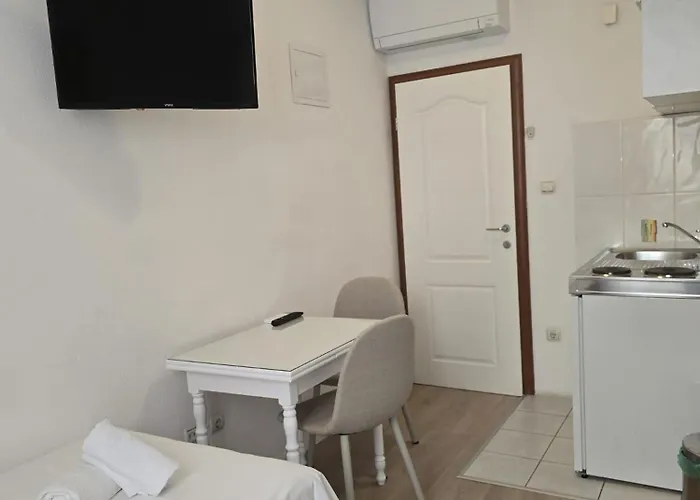 玛加公寓 * 特罗吉尔